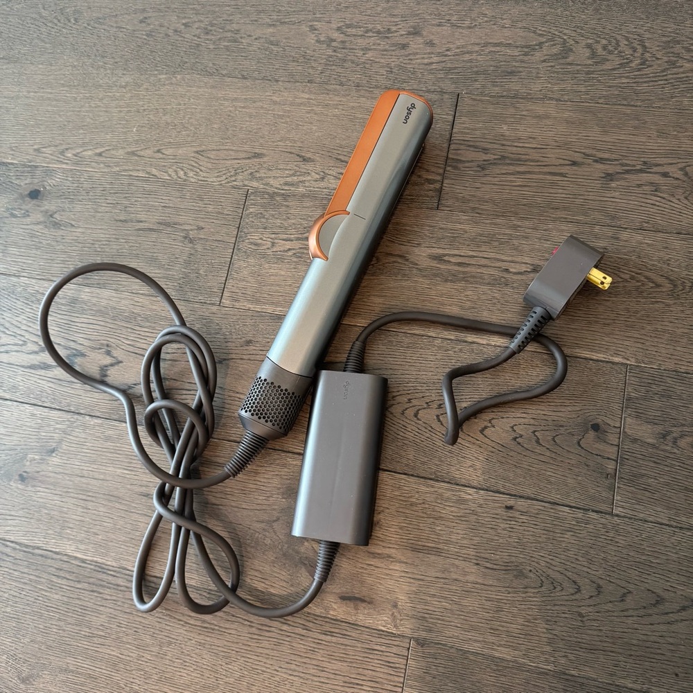 ☑️Dyson Airstrait Straightener Nickel/Copper